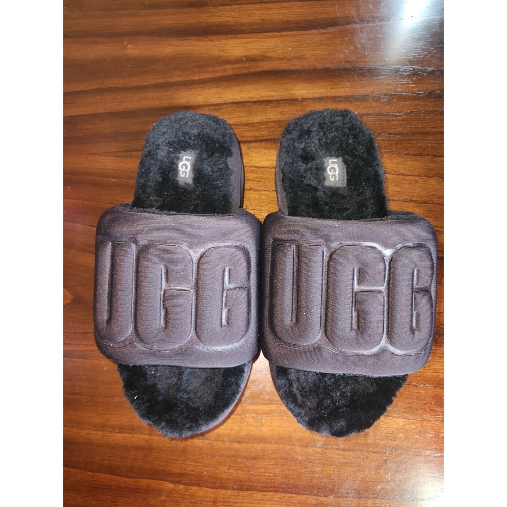 UGG MAXI GRAPHIC SLIDES BLACK SHEEPSKIN PLATFORM SANDALS SLIPPER SIZE 6 WOMEN.